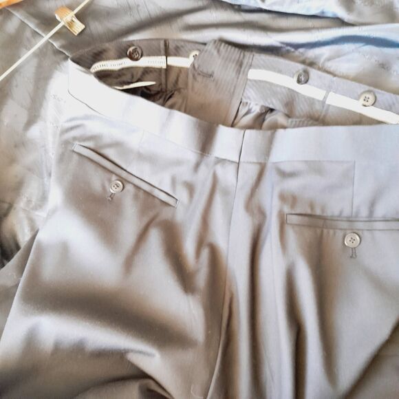 Wedding Tux FELLINI 2 Pc Two Buttons Jacket/Pants Wool Black Sz:44R/… - Picture 13 of 14